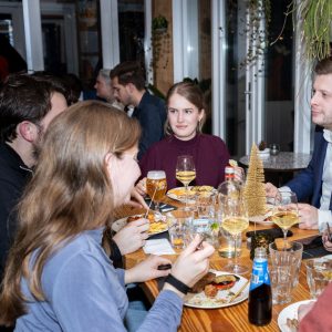 Kerstdiner met onze ontrafelexperts Kerstdiner met onze ontrafelexperts